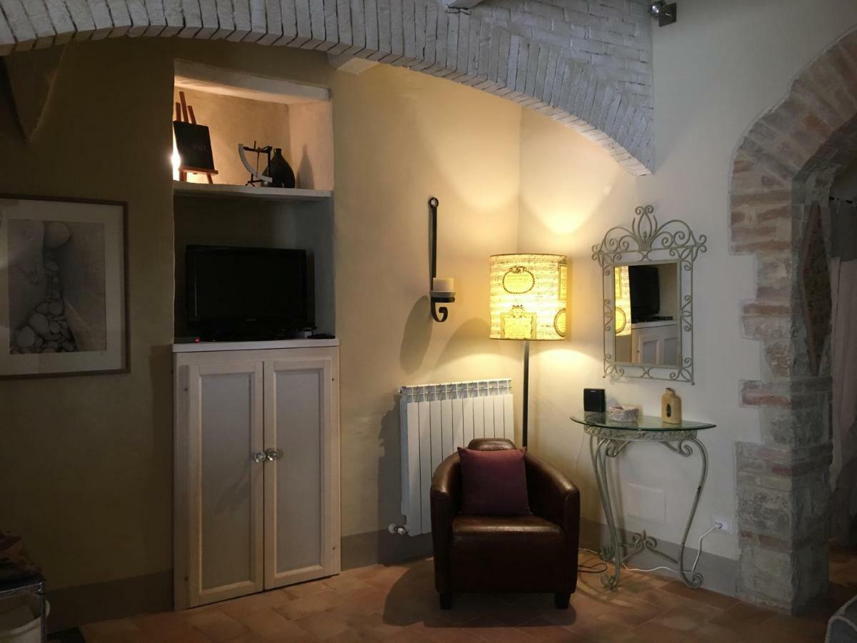 Ferienwohnung Il Rifugio Dell' Artista Todi Exterior foto